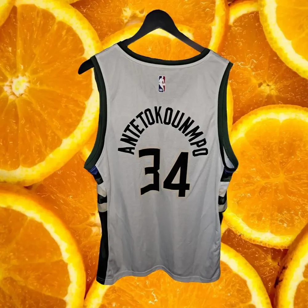Fanatics  NBA Bucks #34 Antetokounmpo White and Black‎ Jersey Size Large